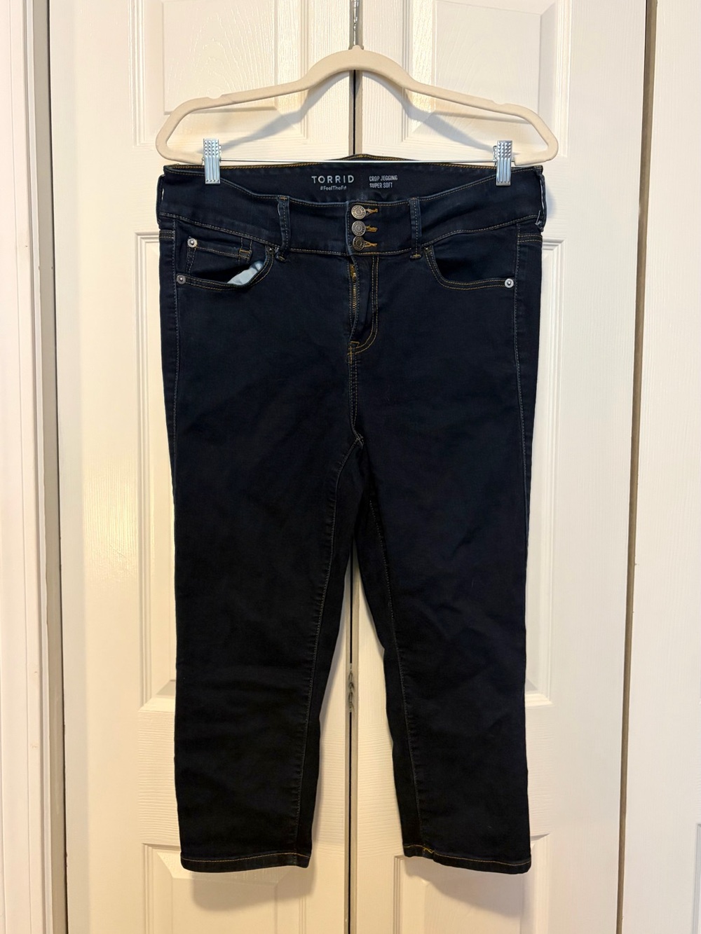 Torrid Super Soft Crop Jegging
